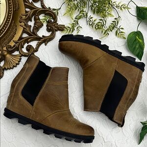 Sorel Joan of Arctic Wedge II Chelsea Boot